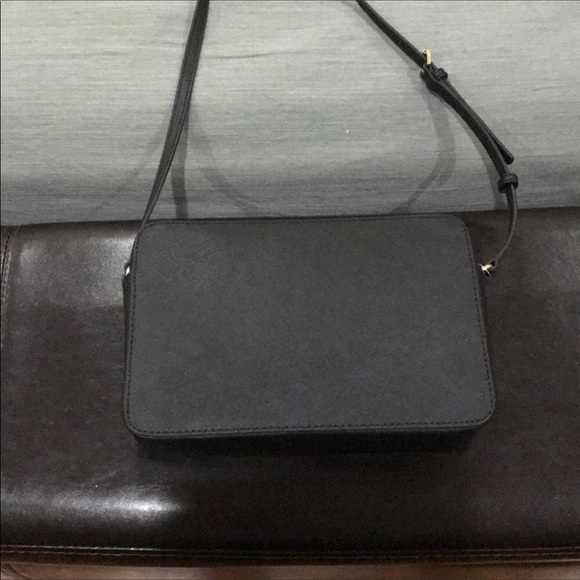 Michael Kors Studded Shoulder bag - Picture 4 of 8